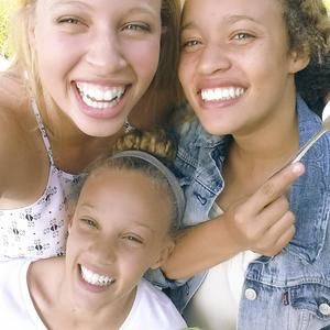 Meet your Posher, Kelly